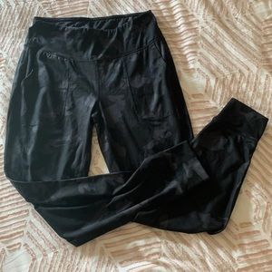 Women’s Black Camo Athletic Pants